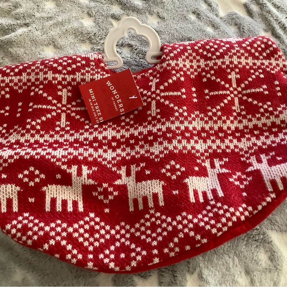 18” tree skirt